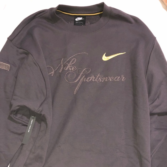 Nike LIMITED EDITION Sportswear Crewneck- Women’s - Picture 2 of 3